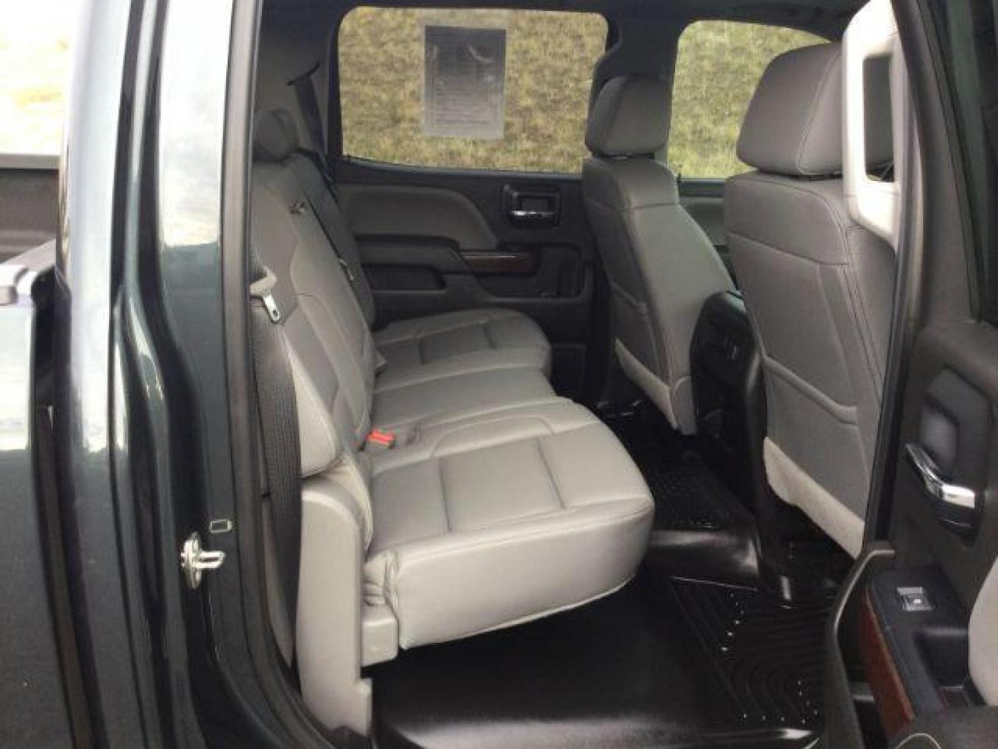 2018 Dark Slate Metallic /Jet Black GMC Sierra 1500 SLT (3GTU2NEC0JG) with an 5.3L V8 engine, 8-Speed Automatic transmission, located at 1801 Main Street, Lewiston, 83501, (208) 743-9371, 46.417065, -117.004799 - Photo#13