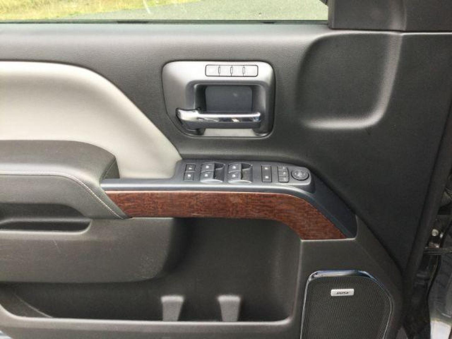 2018 Dark Slate Metallic /Jet Black GMC Sierra 1500 SLT (3GTU2NEC0JG) with an 5.3L V8 engine, 8-Speed Automatic transmission, located at 1801 Main Street, Lewiston, 83501, (208) 743-9371, 46.417065, -117.004799 - Photo#16