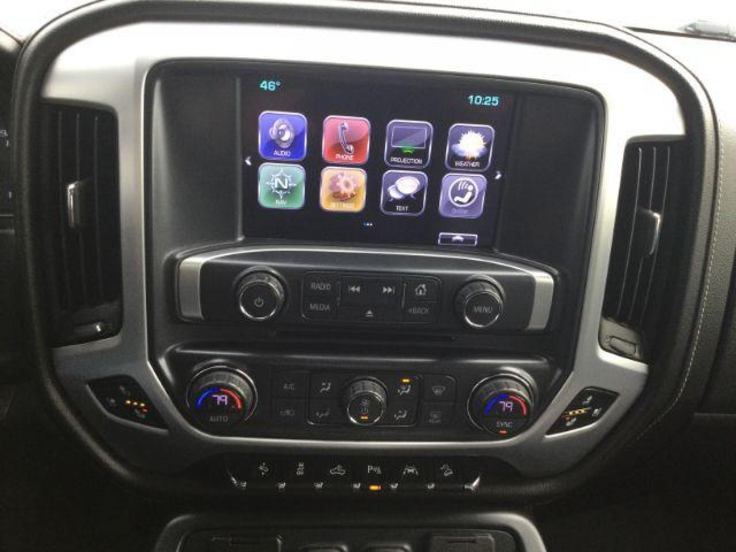 2018 Dark Slate Metallic /Jet Black GMC Sierra 1500 SLT (3GTU2NEC0JG) with an 5.3L V8 engine, 8-Speed Automatic transmission, located at 1801 Main Street, Lewiston, 83501, (208) 743-9371, 46.417065, -117.004799 - Photo#17