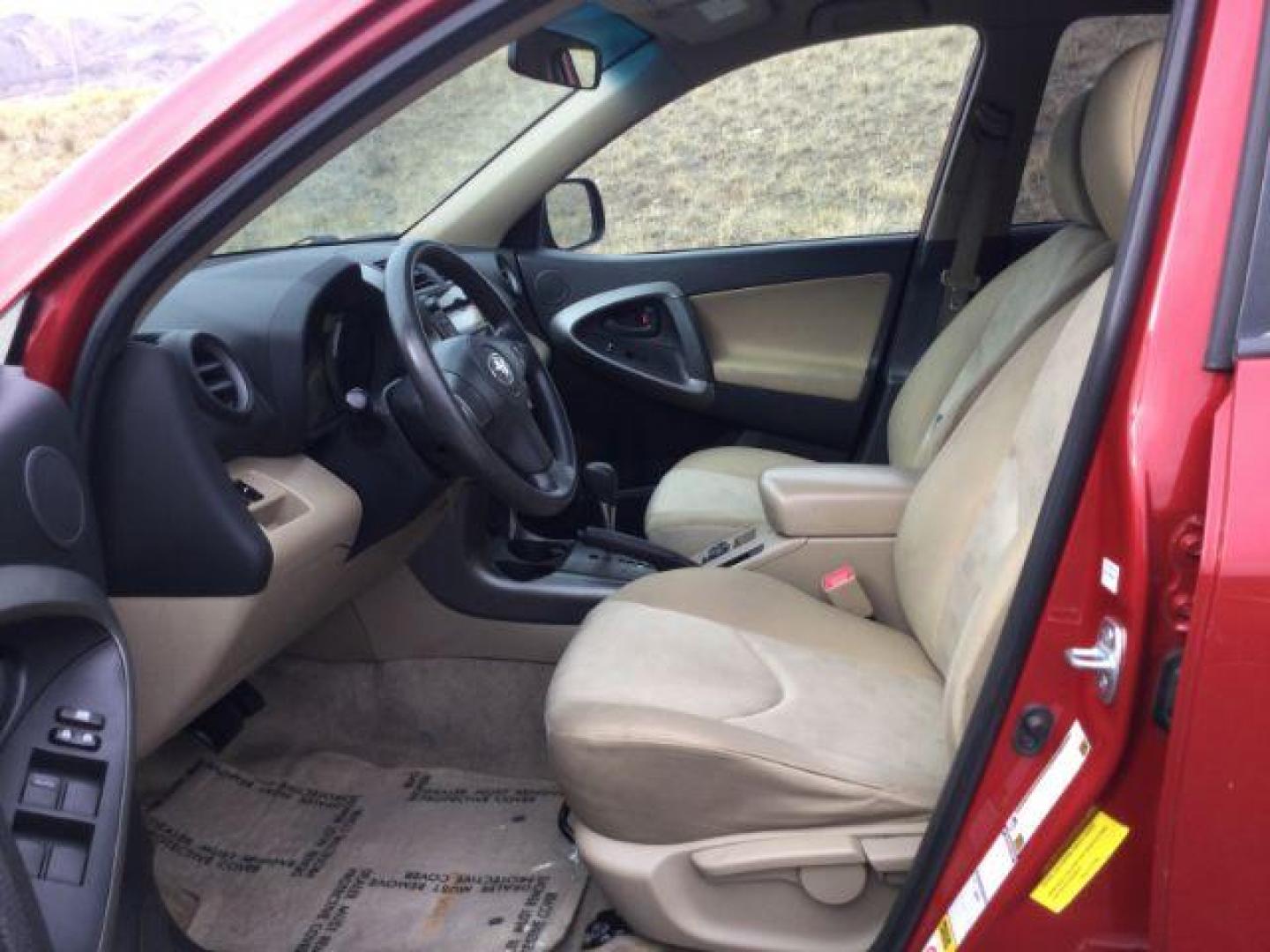 2009 RED /Beige Cloth Toyota RAV4 4WD (JTMBF33V59D) with an 2.5 4cyl engine, 4 speed Automatic transmission, located at 1801 Main Street, Lewiston, 83501, (208) 743-9371, 46.417065, -117.004799 - Photo#4