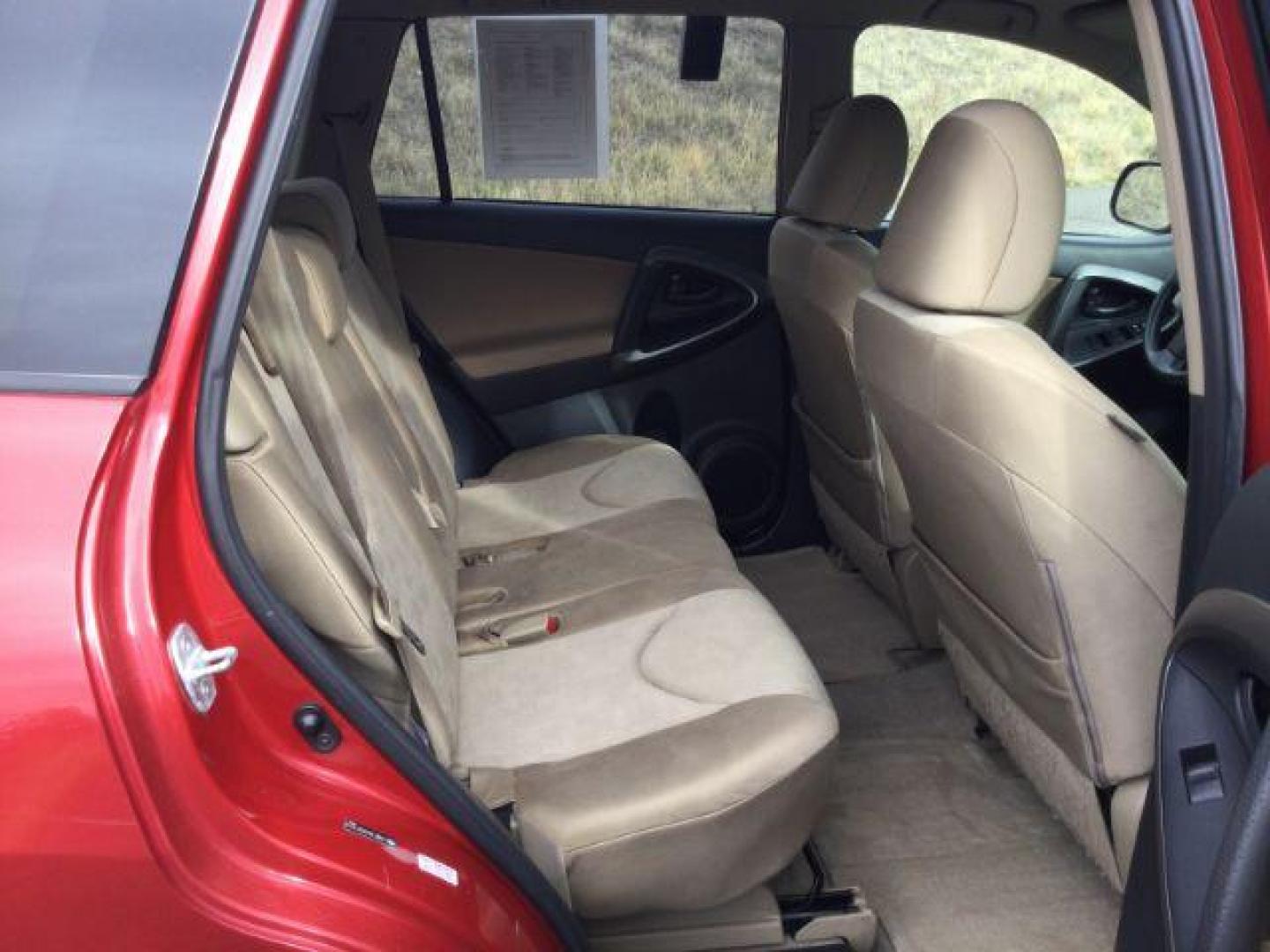 2009 RED /Beige Cloth Toyota RAV4 4WD (JTMBF33V59D) with an 2.5 4cyl engine, 4 speed Automatic transmission, located at 1801 Main Street, Lewiston, 83501, (208) 743-9371, 46.417065, -117.004799 - Photo#11