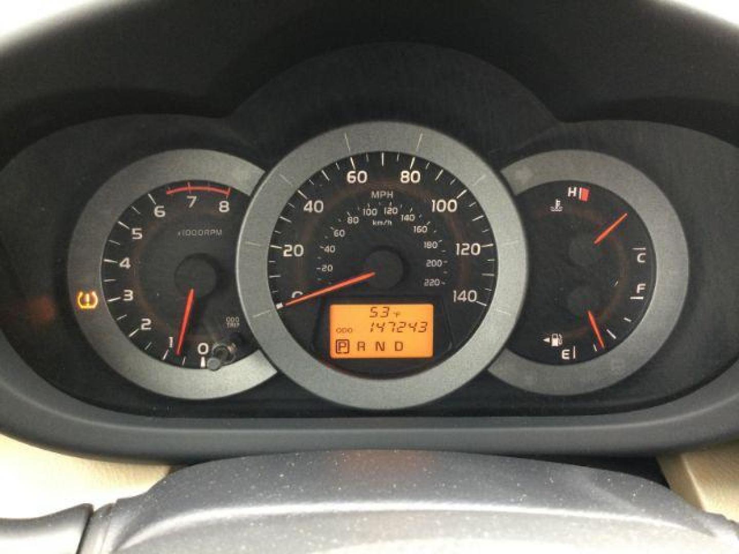 2009 RED /Beige Cloth Toyota RAV4 4WD (JTMBF33V59D) with an 2.5 4cyl engine, 4 speed Automatic transmission, located at 1801 Main Street, Lewiston, 83501, (208) 743-9371, 46.417065, -117.004799 - Photo#14