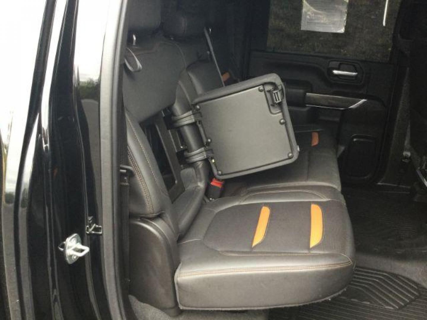 2021 Onyx Black /Jet Black w/Kalahari Accents GMC Sierra 2500HD 4WD Crew Cab Standard Bed AT4 (1GT49PEY7MF) with an Duramax 6.6L V-8 diesel direct injection engine, 10-speed automatic transmission, located at 1801 Main Street, Lewiston, 83501, (208) 743-9371, 46.417065, -117.004799 - Photo#13