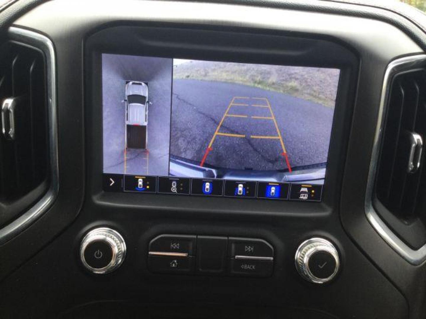 2021 Onyx Black /Jet Black w/Kalahari Accents GMC Sierra 2500HD 4WD Crew Cab Standard Bed AT4 (1GT49PEY7MF) with an Duramax 6.6L V-8 diesel direct injection engine, 10-speed automatic transmission, located at 1801 Main Street, Lewiston, 83501, (208) 743-9371, 46.417065, -117.004799 - Photo#16