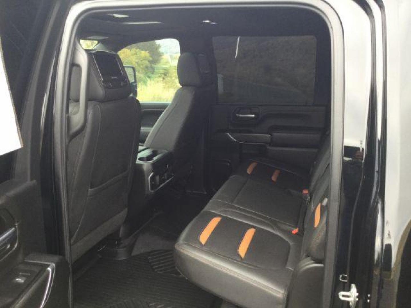 2021 Onyx Black /Jet Black w/Kalahari Accents GMC Sierra 2500HD 4WD Crew Cab Standard Bed AT4 (1GT49PEY7MF) with an Duramax 6.6L V-8 diesel direct injection engine, 10-speed automatic transmission, located at 1801 Main Street, Lewiston, 83501, (208) 743-9371, 46.417065, -117.004799 - Photo#19