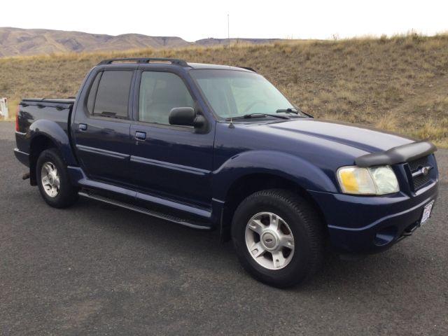 photo of 2004 Ford Explorer Sport Trac XLT