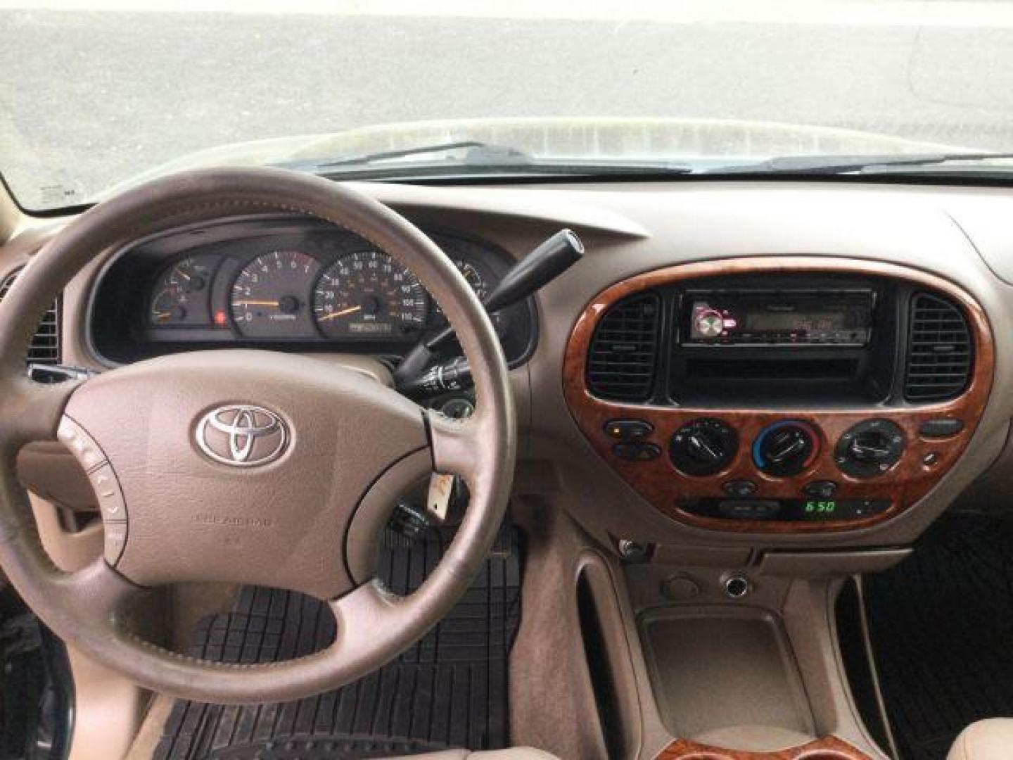 2003 Imperial Jade Mica /Oak Leather Toyota Tundra Limited V8 (5TBBT48163S) with an I-FORCE 4.7L V-8 DOHC engine, 4 speed automatic transmission, located at 1801 Main Street, Lewiston, 83501, (208) 743-9371, 46.417065, -117.004799 - Photo#6