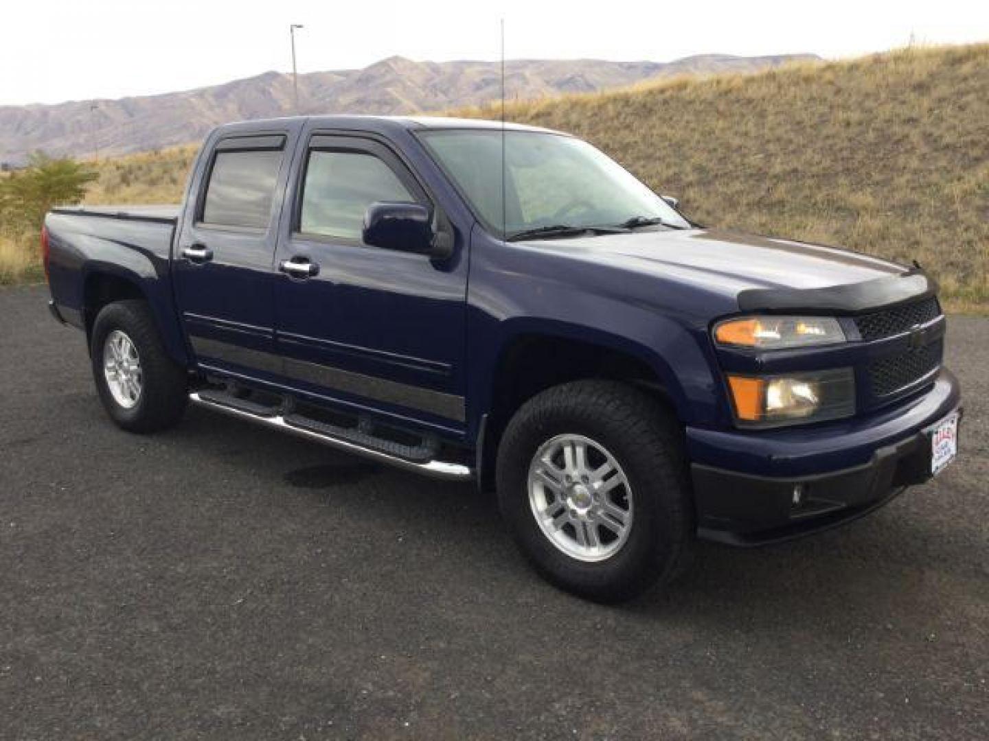 2012 Deep Navy /Ebony Chevrolet Colorado 1LT (1GCHTCFE0C8) with an 3.7L I-5 DOHC engine, Automatic, 4-Spd w/Overdrive transmission, located at 1801 Main Street, Lewiston, 83501, (208) 743-9371, 46.417065, -117.004799 - Photo#1