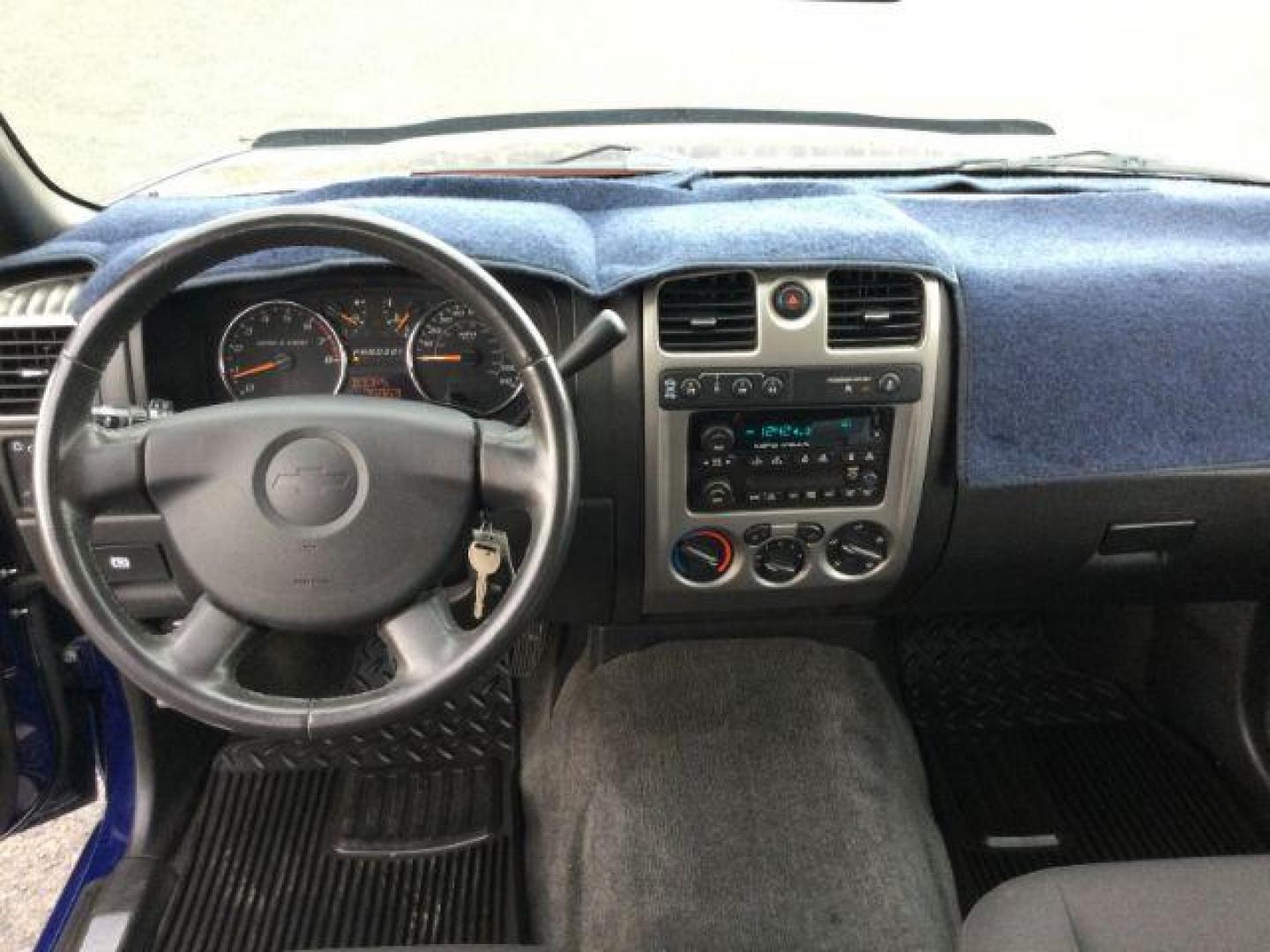 2012 Deep Navy /Ebony Chevrolet Colorado 1LT (1GCHTCFE0C8) with an 3.7L I-5 DOHC engine, Automatic, 4-Spd w/Overdrive transmission, located at 1801 Main Street, Lewiston, 83501, (208) 743-9371, 46.417065, -117.004799 - Photo#7