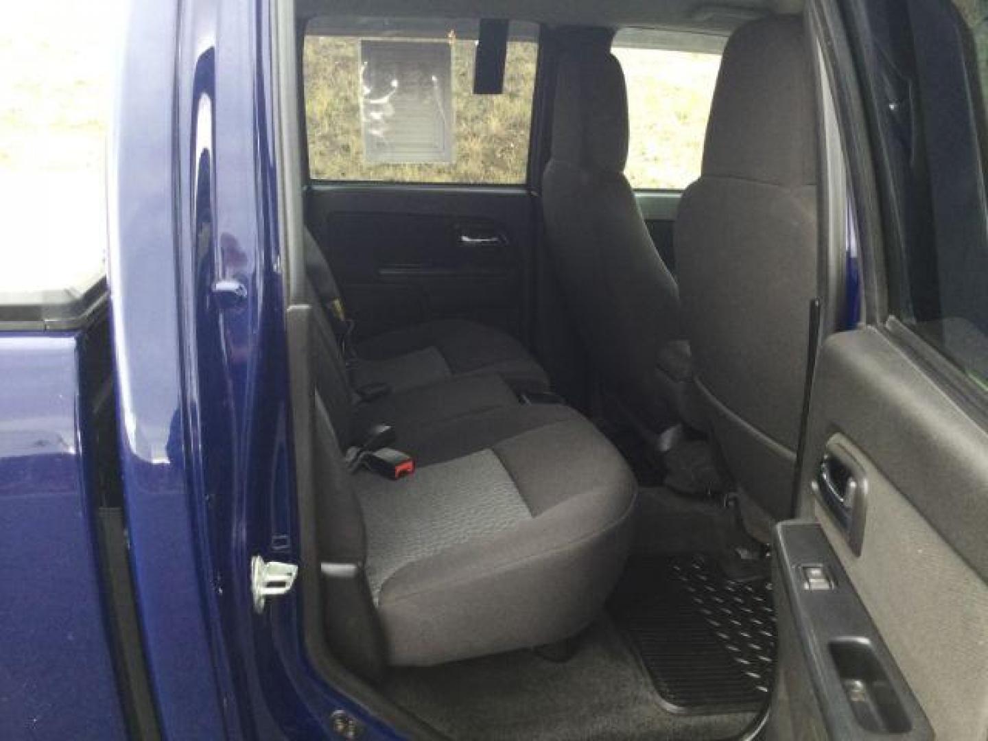 2012 Deep Navy /Ebony Chevrolet Colorado 1LT (1GCHTCFE0C8) with an 3.7L I-5 DOHC engine, Automatic, 4-Spd w/Overdrive transmission, located at 1801 Main Street, Lewiston, 83501, (208) 743-9371, 46.417065, -117.004799 - Photo#12