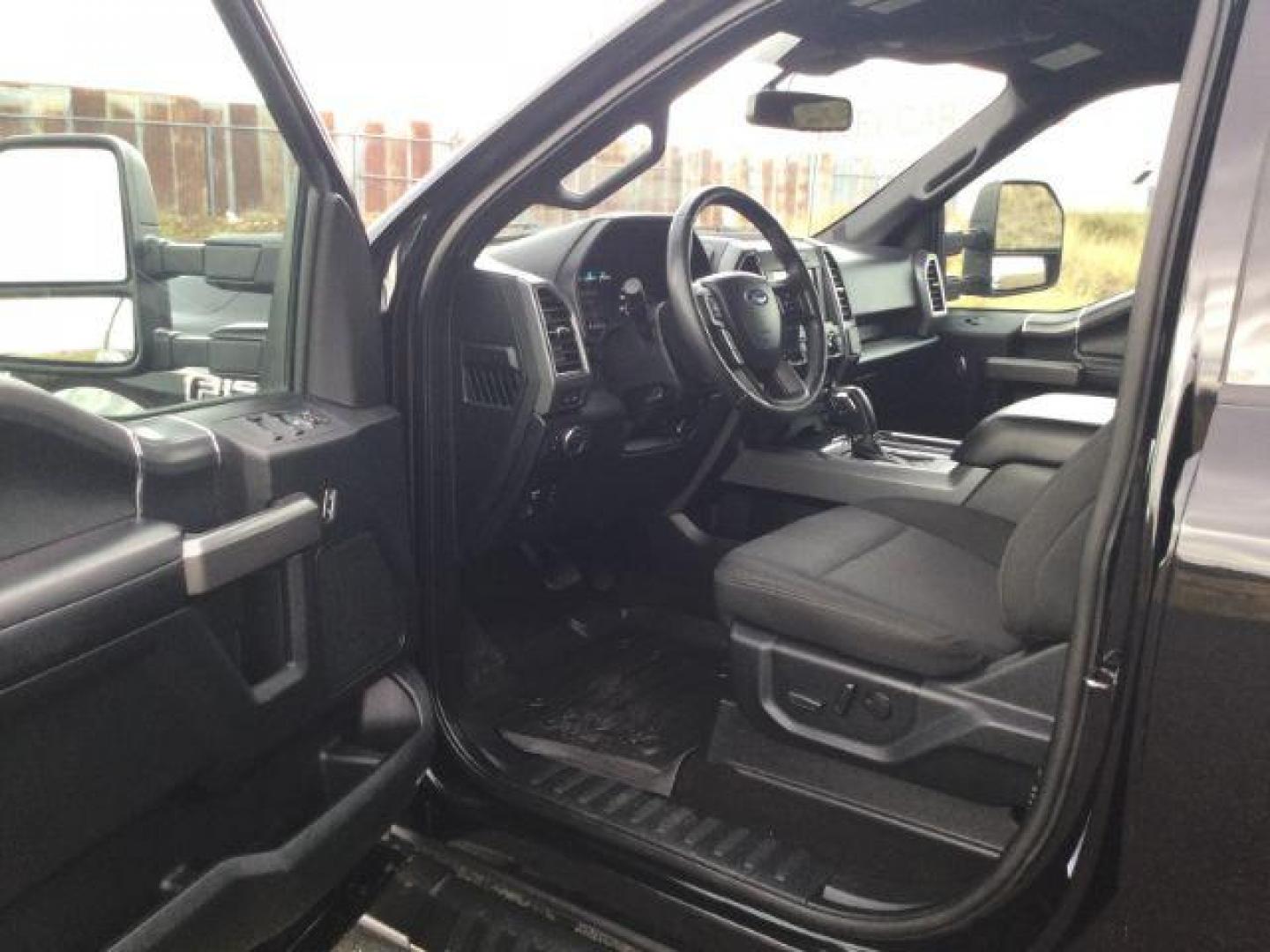 2020 Agate Black Metallic /Black Ford F-150 XLT (1FTFW1E40LK) with an EcoBoost 3.5L V-6 port/direct injection engine, 10 speed automatic transmission, located at 1801 Main Street, Lewiston, 83501, (208) 743-9371, 46.417065, -117.004799 - Photo#3