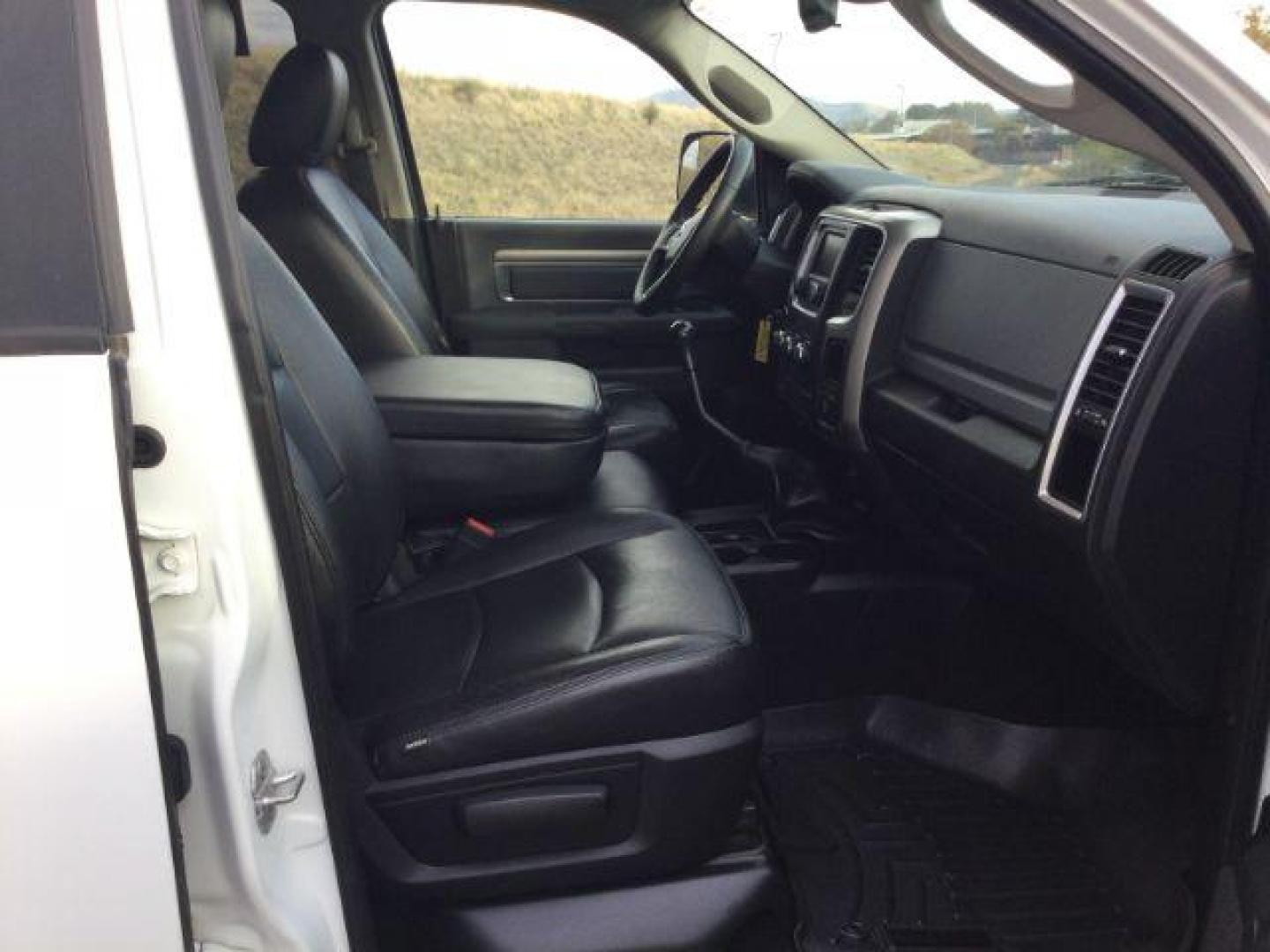 2013 Bright White Clearcoat /Diesel Gray/Black RAM 3500 SLT Crew Cab LWB 4WD (3C63R3HL8DG) with an 6.7L L6 OHV 24V TURBO DIESEL engine, 6-Speed Manual Transmission transmission, located at 1801 Main Street, Lewiston, 83501, (208) 743-9371, 46.417065, -117.004799 - Photo#4
