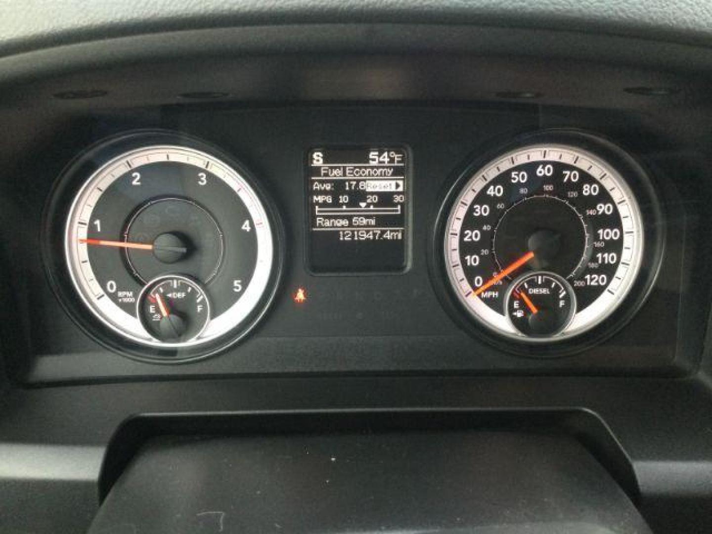 2013 Bright White Clearcoat /Diesel Gray/Black RAM 3500 SLT Crew Cab LWB 4WD (3C63R3HL8DG) with an 6.7L L6 OHV 24V TURBO DIESEL engine, 6-Speed Manual Transmission transmission, located at 1801 Main Street, Lewiston, 83501, (208) 743-9371, 46.417065, -117.004799 - Photo#16