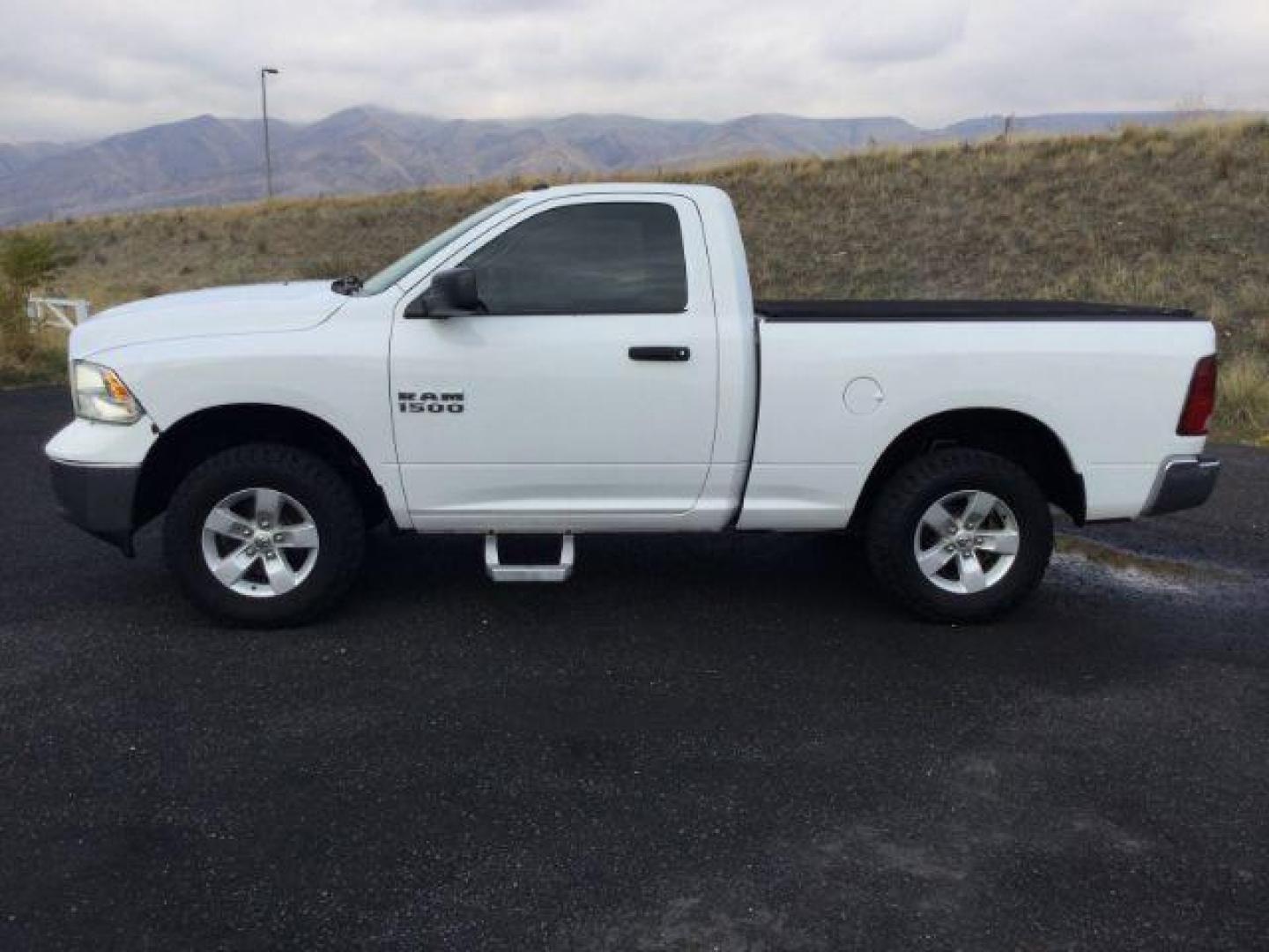 2013 Bright White Clearcoat Ram 1500 Tradesman (3C6JR7AP3DG) , located at 1801 Main Street, Lewiston, 83501, (208) 743-9371, 46.417065, -117.004799 - Photo#2