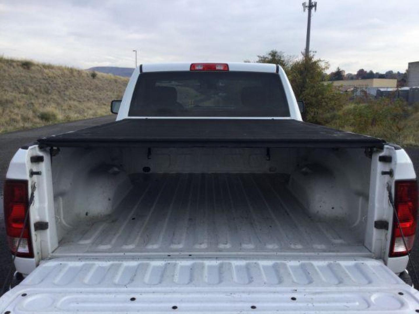 2013 Bright White Clearcoat Ram 1500 Tradesman (3C6JR7AP3DG) , located at 1801 Main Street, Lewiston, 83501, (208) 743-9371, 46.417065, -117.004799 - Photo#7