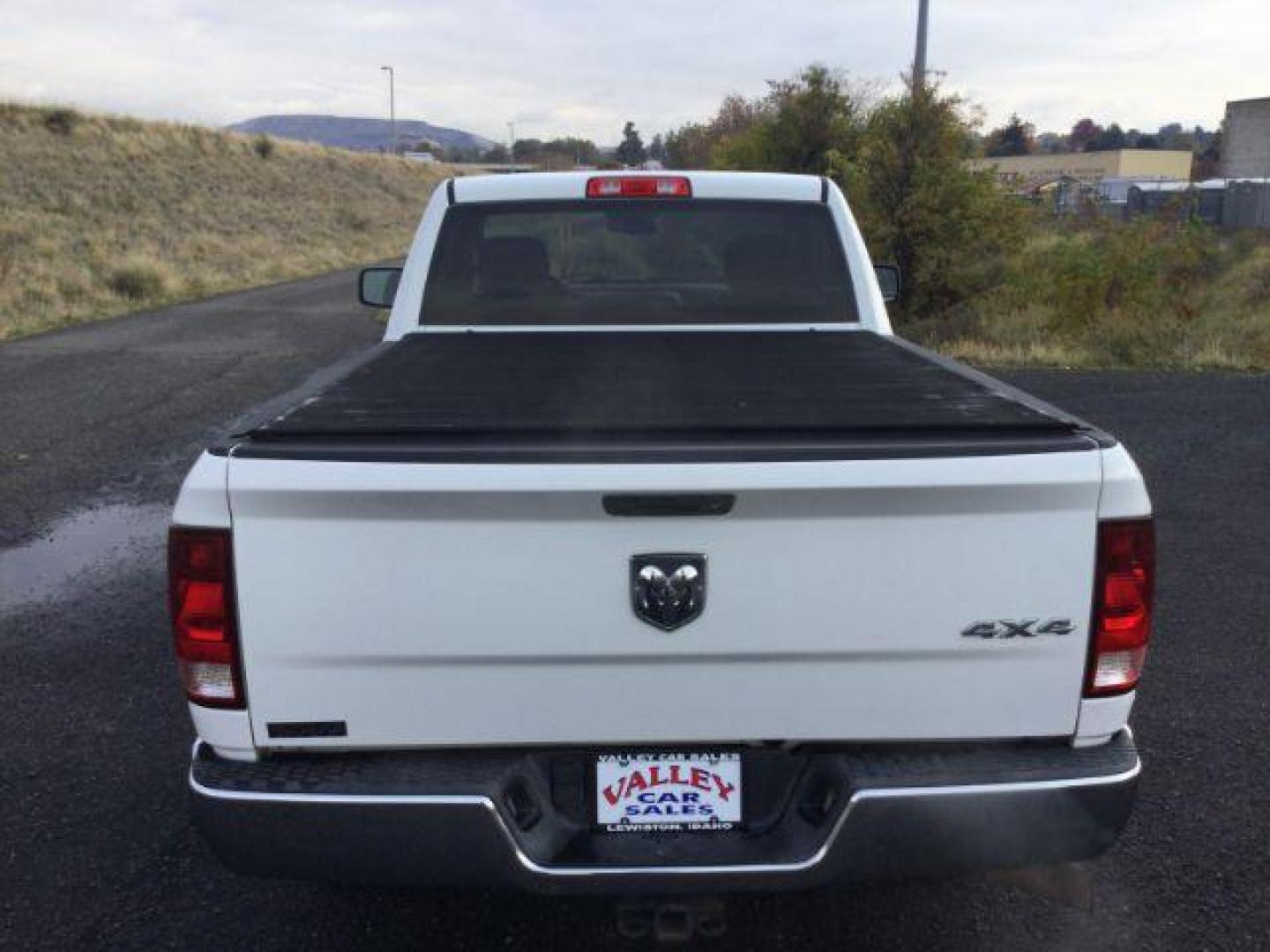 2013 Bright White Clearcoat Ram 1500 Tradesman (3C6JR7AP3DG) , located at 1801 Main Street, Lewiston, 83501, (208) 743-9371, 46.417065, -117.004799 - Photo#8