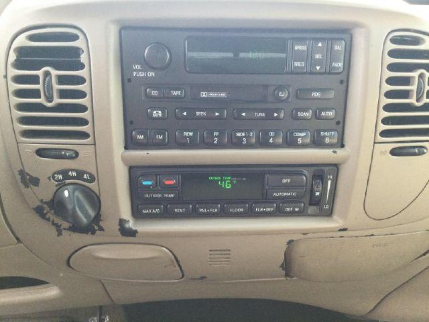 2002 Black Clearcoat /Leather Ford F150 Crew Cab 4x4 Lariat (1FTRW08LX2K) with an 5.4 V8 engine, Auto transmission, located at 1801 Main Street, Lewiston, 83501, (208) 743-9371, 46.417065, -117.004799 - Photo#4