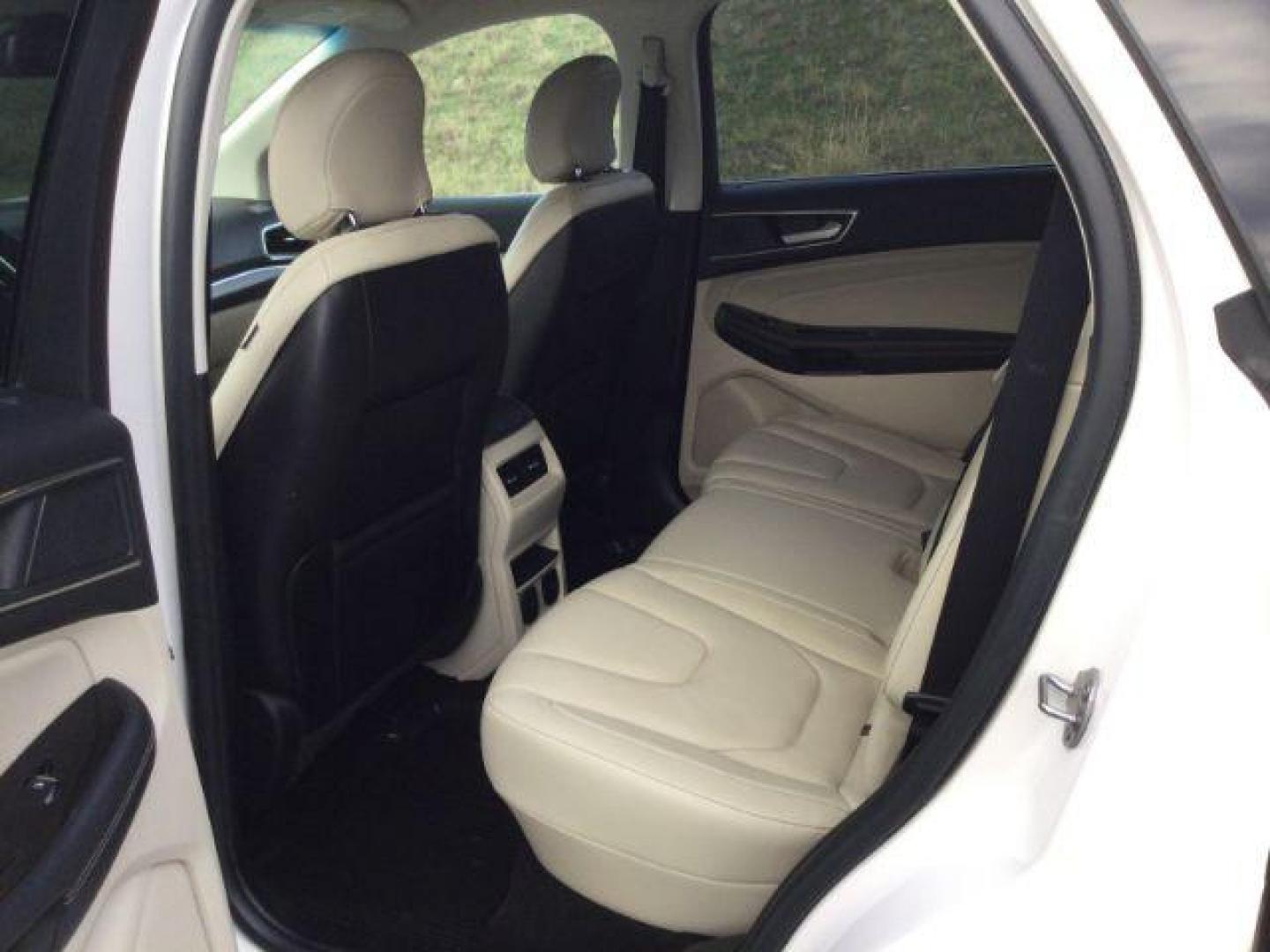 2019 White Platinum Tri-Coat Metallic /Ceramic, premium leather Ford Edge Titanium AWD (2FMPK4K98KB) with an 2.0L L4 DOHC 16V engine, 8-Speed Automatic transmission, located at 1801 Main Street, Lewiston, 83501, (208) 743-9371, 46.417065, -117.004799 - Photo#14