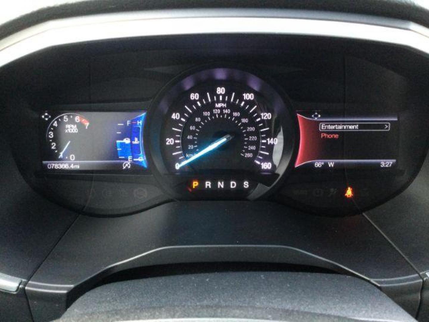 2019 White Platinum Tri-Coat Metallic /Ceramic, premium leather Ford Edge Titanium AWD (2FMPK4K98KB) with an 2.0L L4 DOHC 16V engine, 8-Speed Automatic transmission, located at 1801 Main Street, Lewiston, 83501, (208) 743-9371, 46.417065, -117.004799 - Photo#16