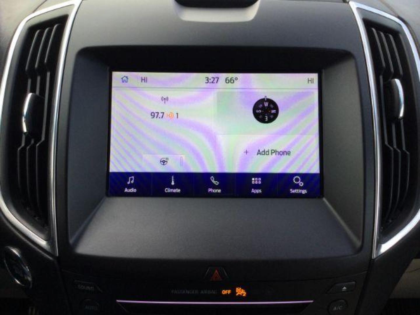 2019 White Platinum Tri-Coat Metallic /Ceramic, premium leather Ford Edge Titanium AWD (2FMPK4K98KB) with an 2.0L L4 DOHC 16V engine, 8-Speed Automatic transmission, located at 1801 Main Street, Lewiston, 83501, (208) 743-9371, 46.417065, -117.004799 - Photo#17