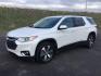 2019 Iridescent Pearl Tricoat /Dark Atmosphere/Medium Ash Gray Chevrolet Traverse 3LT (1GNEVHKW4KJ) with an 3.6L V-6 gasoline direct injection engine, 9-Speed Automatic transmission, located at 1801 Main Street, Lewiston, 83501, (208) 743-9371, 46.417065, -117.004799 - Photo#2