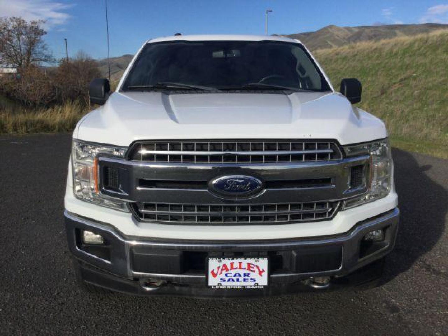 2018 Oxford White /Medium Earth Gray Ford F-150 XLT SuperCrew 6.5ft bed 4WD (1FTFW1EG4JK) with an EcoBoost 3.5L V-6 port/direct injection engine, 10-speed automatic transmission, located at 1801 Main Street, Lewiston, 83501, (208) 743-9371, 46.417065, -117.004799 - Photo#18
