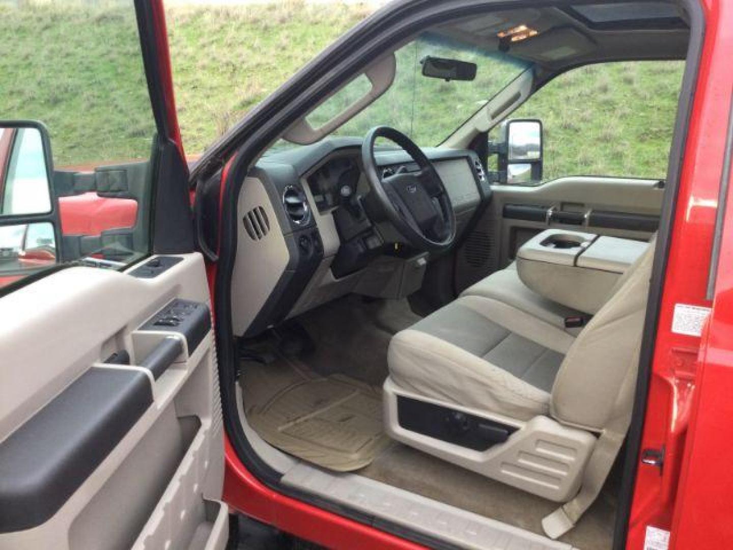 2008 RED /Medium Stone Ford F-350 XLT Crew Cab 4WD (1FTWW31R88E) with an 6.4L Powerstroke V8 engine, 5-Speed Automatic transmission, located at 1801 Main Street, Lewiston, 83501, (208) 743-9371, 46.417065, -117.004799 - Photo#3