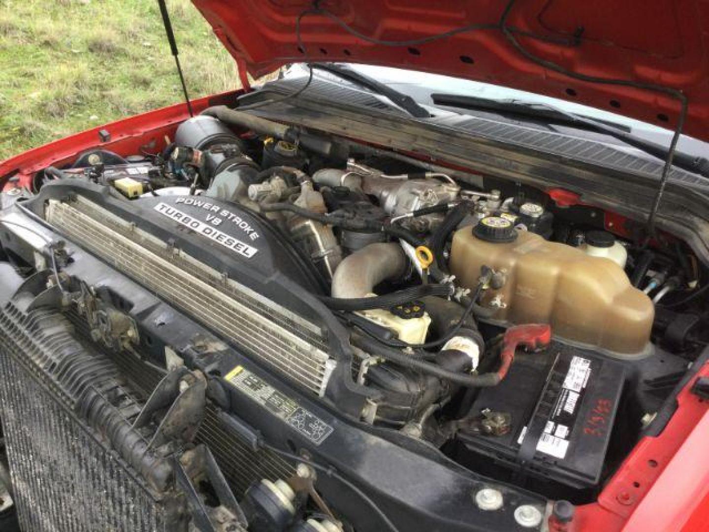 2008 RED /Medium Stone Ford F-350 XLT Crew Cab 4WD (1FTWW31R88E) with an 6.4L Powerstroke V8 engine, 5-Speed Automatic transmission, located at 1801 Main Street, Lewiston, 83501, (208) 743-9371, 46.417065, -117.004799 - Photo#14