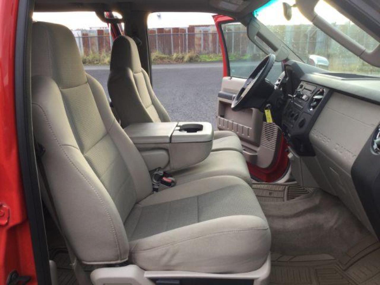 2008 RED /Medium Stone Ford F-350 XLT Crew Cab 4WD (1FTWW31R88E) with an 6.4L Powerstroke V8 engine, 5-Speed Automatic transmission, located at 1801 Main Street, Lewiston, 83501, (208) 743-9371, 46.417065, -117.004799 - Photo#16