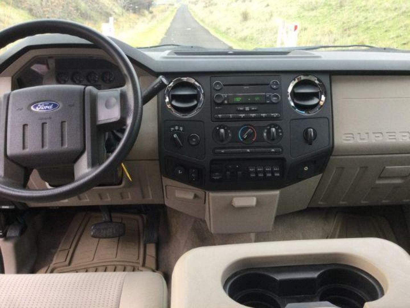 2008 RED /Medium Stone Ford F-350 XLT Crew Cab 4WD (1FTWW31R88E) with an 6.4L Powerstroke V8 engine, 5-Speed Automatic transmission, located at 1801 Main Street, Lewiston, 83501, (208) 743-9371, 46.417065, -117.004799 - Photo#20