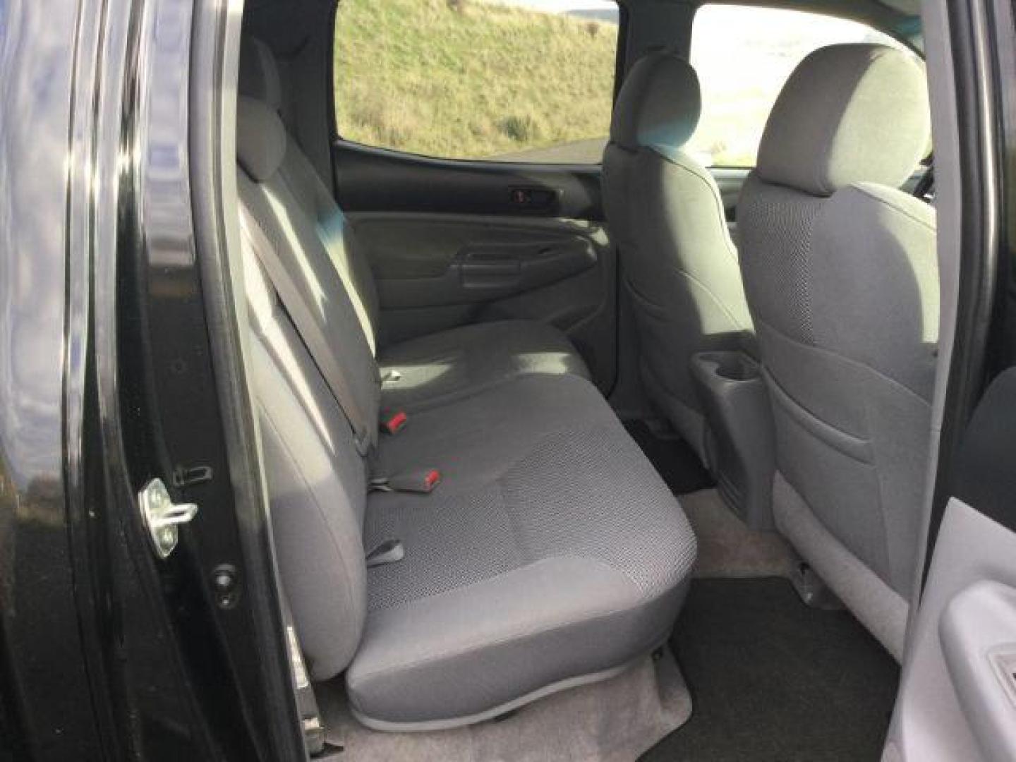 2006 Black Sand Pearl /Graphite Toyota Tacoma TRD Off Road Double Cab 4x4 (5TELU42N76Z) with an 4L V-6 DOHC engine, 6-Speed Manual Transmission transmission, located at 1801 Main Street, Lewiston, 83501, (208) 743-9371, 46.417065, -117.004799 - Photo#16