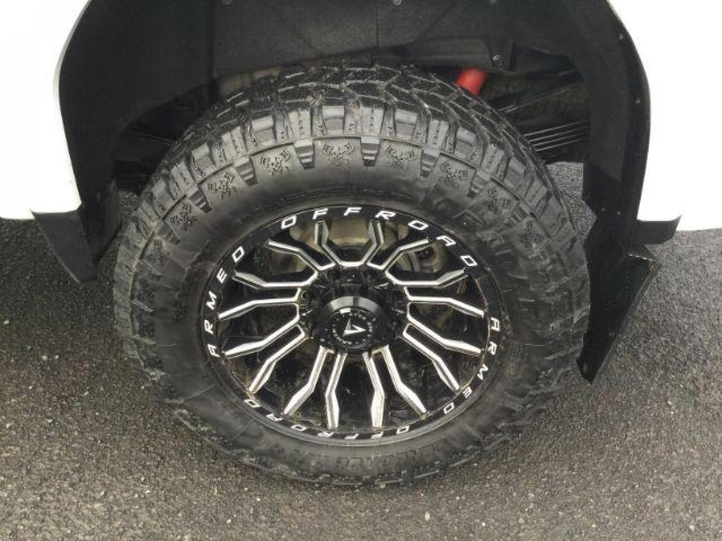 2022 Summit White /Jet Black w/Kalahari Accents GMC Sierra 3500HD 4WD Crew Cab Standard Bed AT4 (1GT49VEY0NF) with an Duramax 6.6L V-8 diesel direct injection engine, 10-speed automatic transmission, located at 1801 Main Street, Lewiston, 83501, (208) 743-9371, 46.417065, -117.004799 - Photo#10