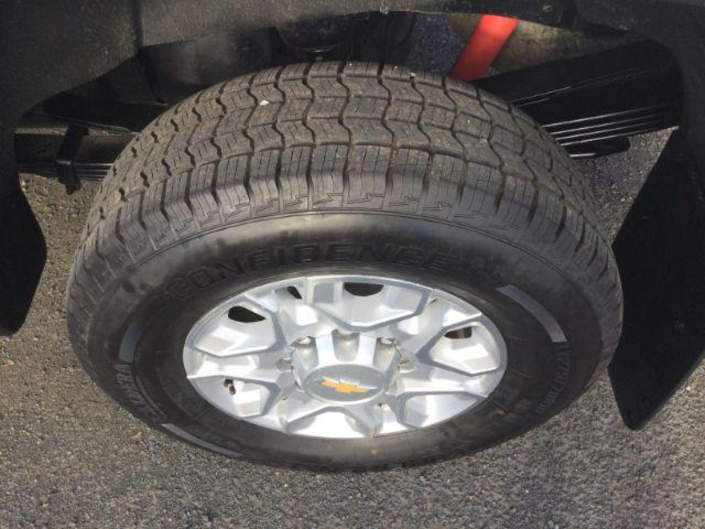 2022 Summit White /Jet Black Chevrolet Silverado 3500HD 4WD Crew Cab Long Bed LT (1GC4YTEY4NF) with an Duramax 6.6L V-8 diesel direct injection engine, 10-speed automatic transmission, located at 1801 Main Street, Lewiston, 83501, (208) 743-9371, 46.417065, -117.004799 - Photo#8