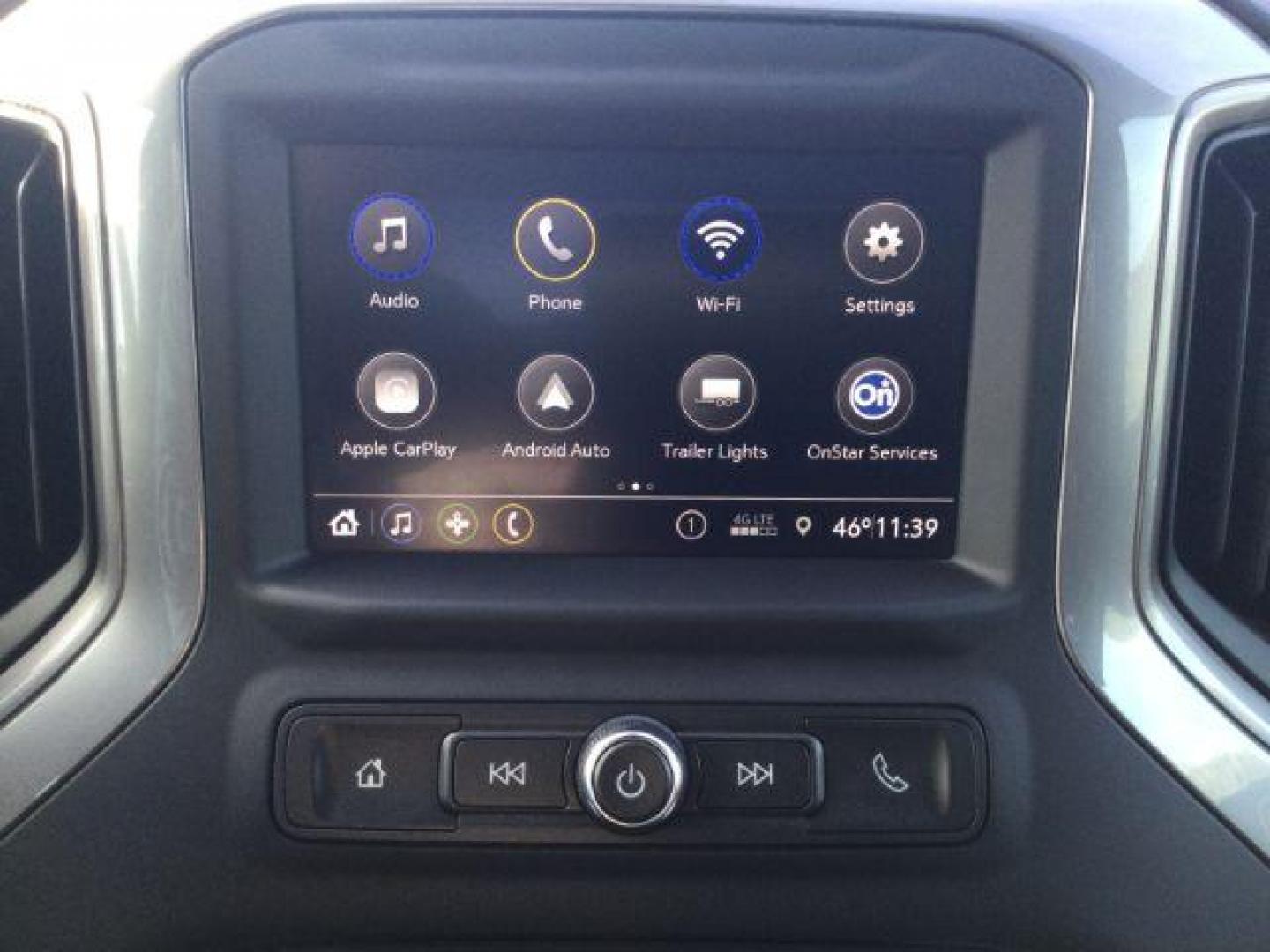 2020 Pacific Blue Metallic /Black Cloth GMC Sierra 1500 4WD Crew Cab Short Box (1GTP9AEKXLZ) with an 2.7L 4 cylinder engine, 8-Speed Automatic transmission, located at 1801 Main Street, Lewiston, 83501, (208) 743-9371, 46.417065, -117.004799 - Photo#8