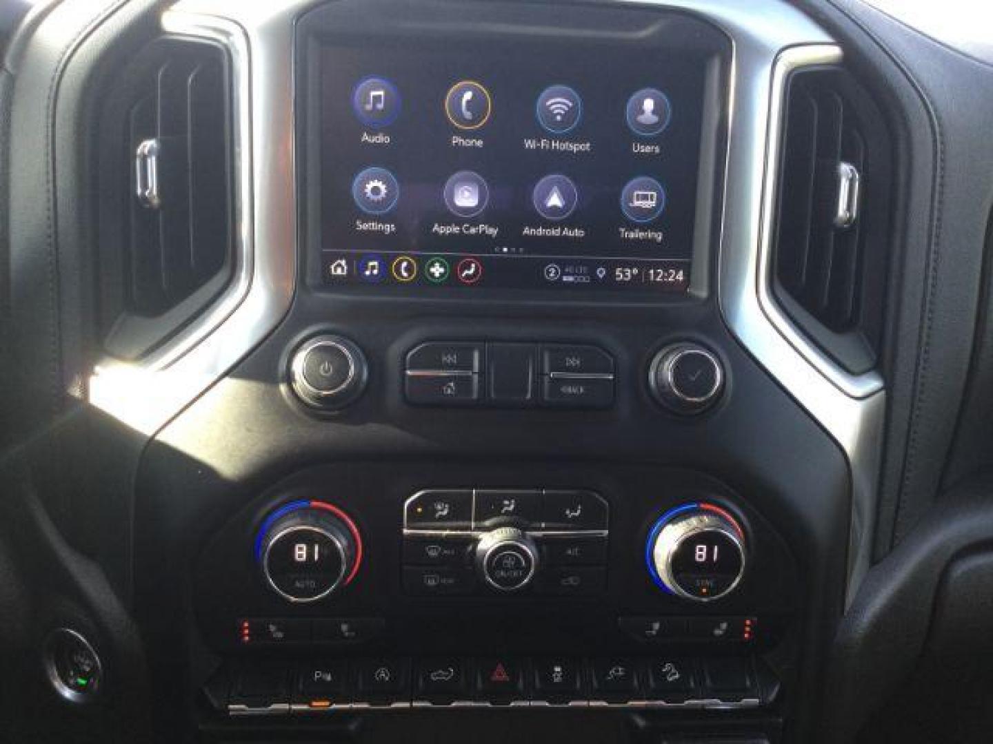 2021 Shadow Gray Metallic /Black Leather Chevrolet Silverado 1500 4WD Crew Cab Standard Bed RST (3GCUYEED8MG) with an EcoTec3 5.3L V-8 gasoline direct injection engine, 8-Speed Automatic transmission, located at 1801 Main Street, Lewiston, 83501, (208) 743-9371, 46.417065, -117.004799 - Photo#6