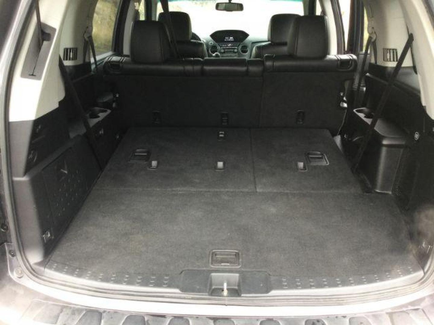 2015 Modern Steel Metallic /Black Honda Pilot EX-L (5FNYF4H79FB) with an 3.5L V-6 i-VTEC VCM variable valve control engine, 5-Speed Automatic transmission, located at 1801 Main Street, Lewiston, 83501, (208) 743-9371, 46.417065, -117.004799 - Photo#7