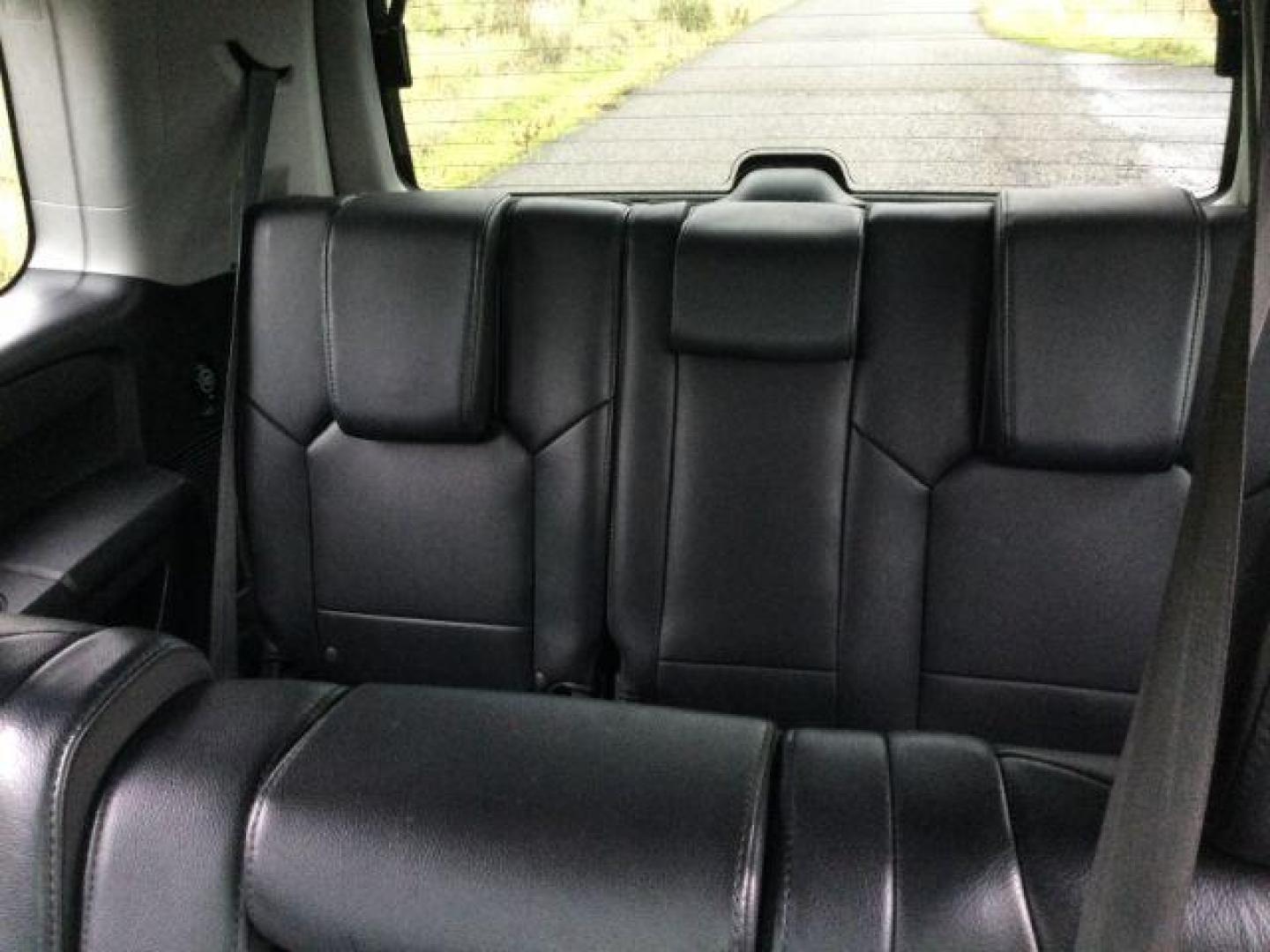 2015 Modern Steel Metallic /Black Honda Pilot EX-L (5FNYF4H79FB) with an 3.5L V-6 i-VTEC VCM variable valve control engine, 5-Speed Automatic transmission, located at 1801 Main Street, Lewiston, 83501, (208) 743-9371, 46.417065, -117.004799 - Photo#16