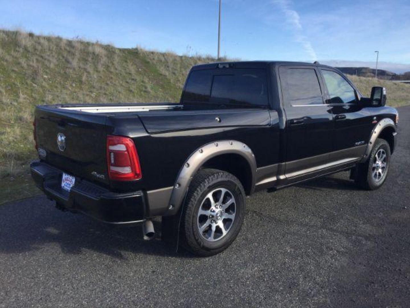 2023 Diamond Black Crystal Pearlcoat /Cattle Tan/Black Ram 2500 Limited Longhorn Crew Cab 4x4 6'4 Box (3C6UR5GLXPG) with an Cummins 6.7L I-6 diesel direct injection engine, 6-SPEED AUTOMATIC transmission, located at 1801 Main Street, Lewiston, 83501, (208) 743-9371, 46.417065, -117.004799 - Photo#15