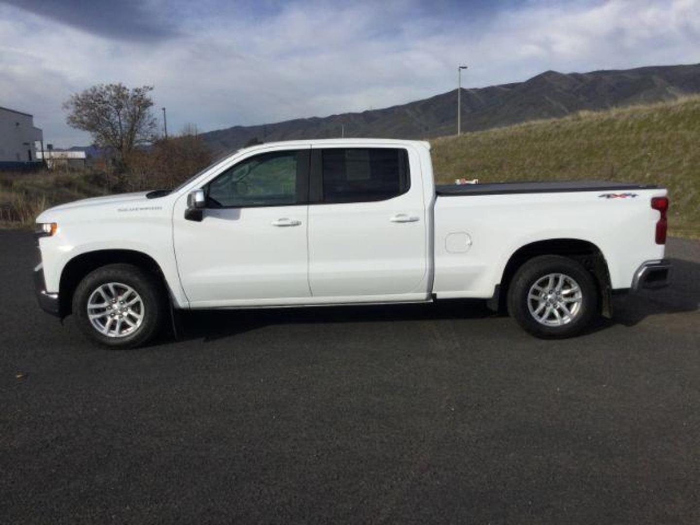 2019 Summit White Chevrolet Silverado 1500 LT (1GCUYDED5KZ) , located at 1801 Main Street, Lewiston, 83501, (208) 743-9371, 46.417065, -117.004799 - Photo#1