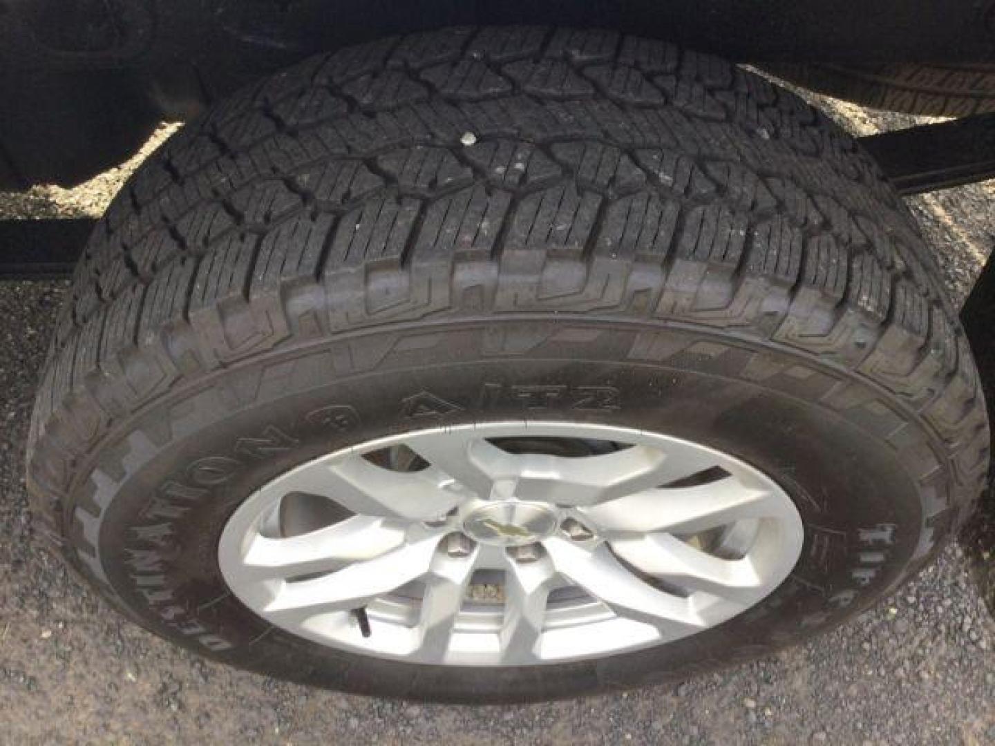 2019 Summit White Chevrolet Silverado 1500 LT (1GCUYDED5KZ) , located at 1801 Main Street, Lewiston, 83501, (208) 743-9371, 46.417065, -117.004799 - Photo#11