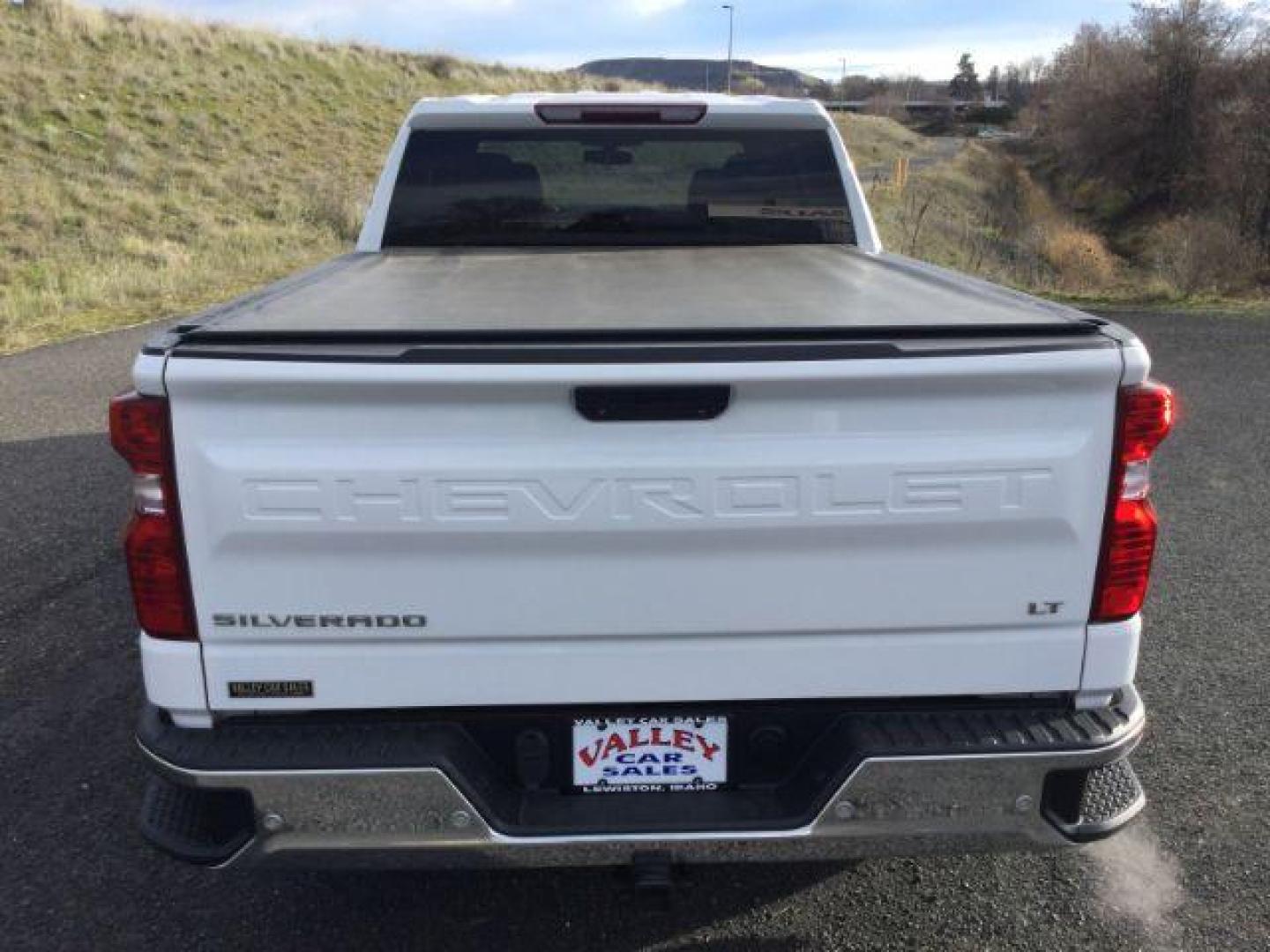 2019 Summit White Chevrolet Silverado 1500 LT (1GCUYDED5KZ) , located at 1801 Main Street, Lewiston, 83501, (208) 743-9371, 46.417065, -117.004799 - Photo#14