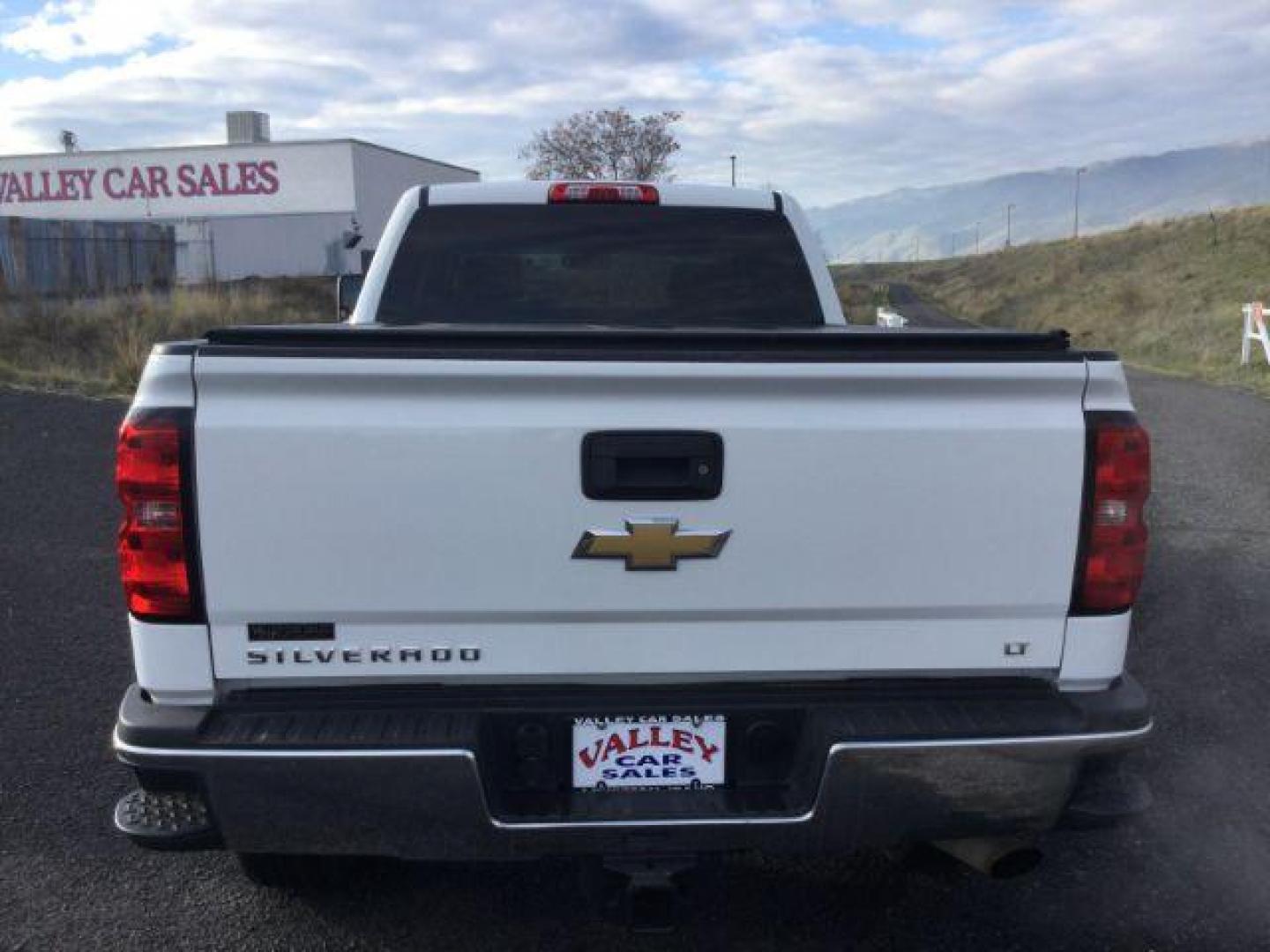 2016 Summit White Chevrolet Silverado 2500HD LT (1GC1KVEG0GF) , located at 1801 Main Street, Lewiston, 83501, (208) 743-9371, 46.417065, -117.004799 - Photo#8