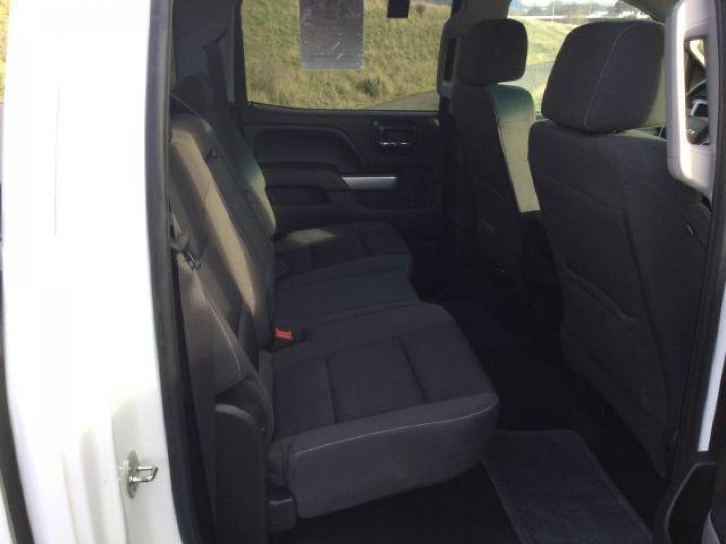 2016 Summit White Chevrolet Silverado 2500HD LT (1GC1KVEG0GF) , located at 1801 Main Street, Lewiston, 83501, (208) 743-9371, 46.417065, -117.004799 - Photo#19