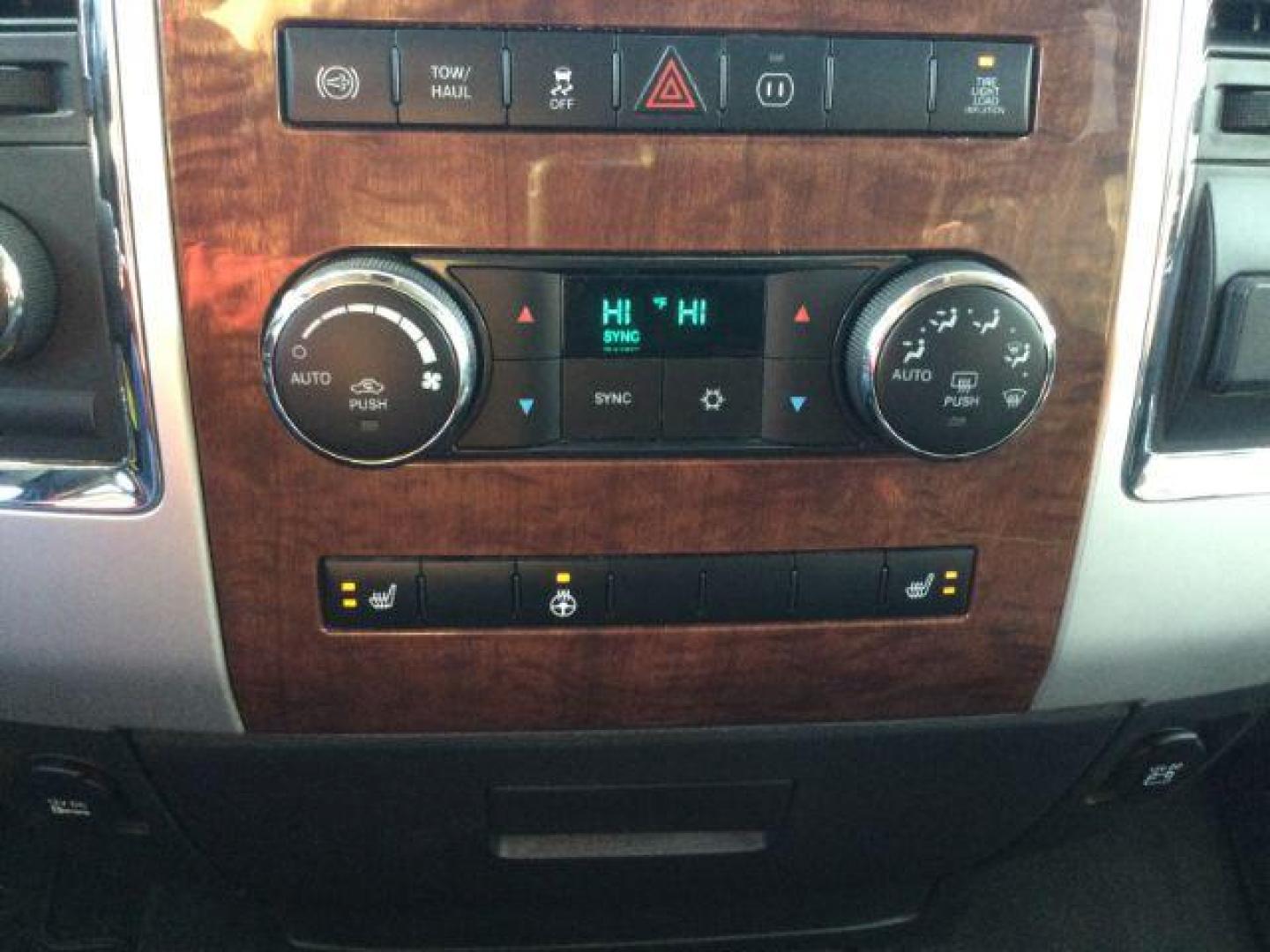 2012 Mineral Gray Metallic Clearcoat /Black Leather Ram 2500 Laramie (3C6UD5NL1CG) with an Cummins 6.7L I-6 diesel direct injection engine, 6-Speed Automatic transmission, located at 1801 Main Street, Lewiston, 83501, (208) 743-9371, 46.417065, -117.004799 - Photo#10