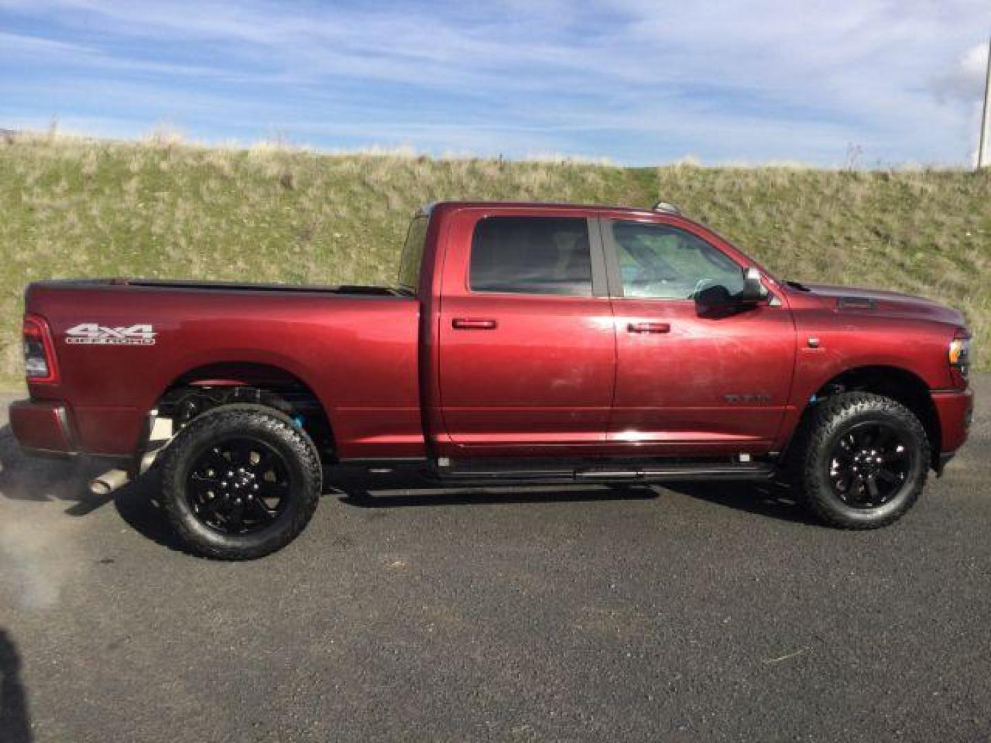 2021 Delmonico Red Pearlcoat /Black Ram 2500 Big Horn Crew Cab 4x4 6'4 Box (3C6UR5DL8MG) with an Cummins 6.7L I-6 diesel direct injection engine, 6-Speed Automatic transmission, located at 1801 Main Street, Lewiston, 83501, (208) 743-9371, 46.417065, -117.004799 - Photo#10