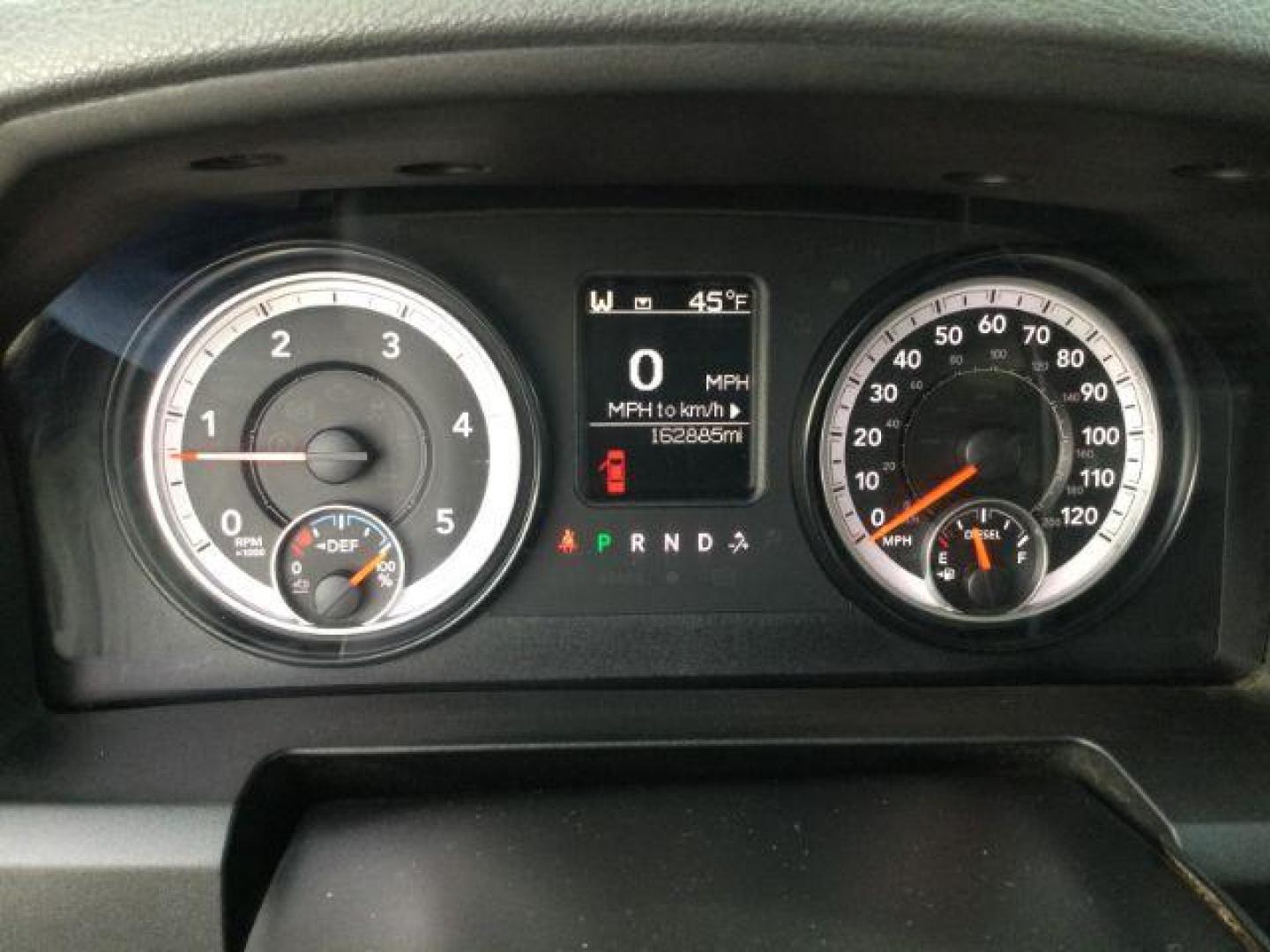 2015 Bright White Clearcoat /Diesel Gray/Black Ram 2500 Tradesman (3C6UR5HLXFG) with an Cummins 6.7L I-6 diesel direct injection engine, 6-Speed Automatic transmission, located at 1801 Main Street, Lewiston, 83501, (208) 743-9371, 46.417065, -117.004799 - Photo#17