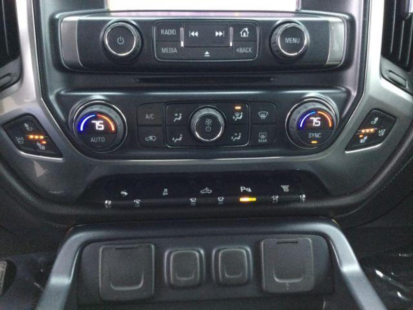 2015 Silver Ice Metallic /Jet Black Chevrolet Silverado 3500HD LTZ (1GC4K0C83FF) with an 6.6L V8 OHV 32V TURBO DIESEL engine, 6-Speed Automatic transmission, located at 1801 Main Street, Lewiston, 83501, (208) 743-9371, 46.417065, -117.004799 - Photo#16