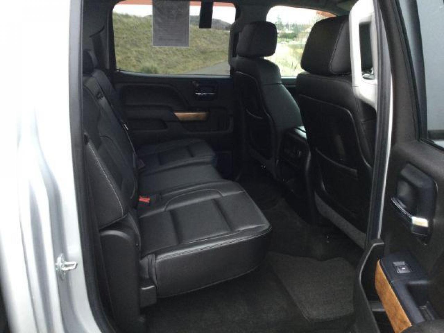 2015 Silver Ice Metallic /Jet Black Chevrolet Silverado 3500HD LTZ (1GC4K0C83FF) with an 6.6L V8 OHV 32V TURBO DIESEL engine, 6-Speed Automatic transmission, located at 1801 Main Street, Lewiston, 83501, (208) 743-9371, 46.417065, -117.004799 - Photo#19