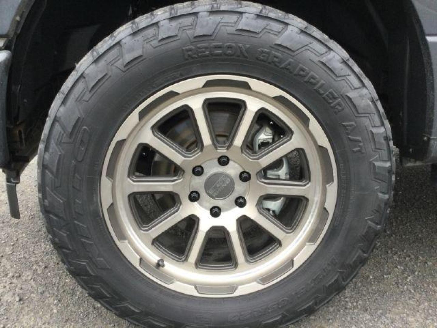 2017 Lithium Gray /Black Ford F-150 XL SuperCrew 4WD (1FTEW1EF6HK) with an 5.0L V8 engine, 6-Speed Automatic transmission, located at 1801 Main Street, Lewiston, 83501, (208) 743-9371, 46.417065, -117.004799 - Photo#14