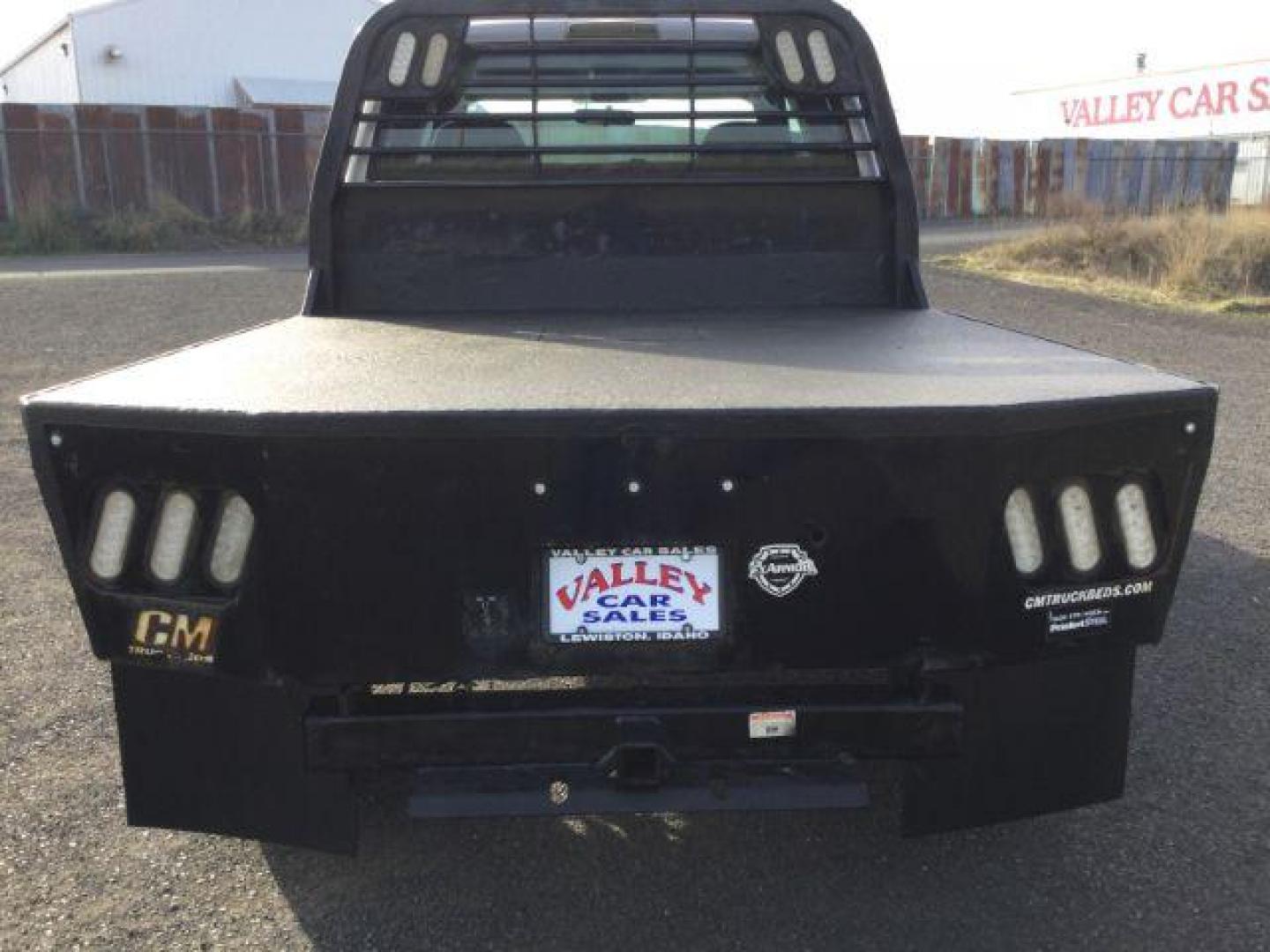 2002 Bright Silver Metallic Clearcoat /Agate Dodge Ram 2500 SLT | ST (3B7KF23CX2M) with an Cummins 5.9L I-6 diesel direct injection engine, 6-SPEED transmission, located at 1801 Main Street, Lewiston, 83501, (208) 743-9371, 46.417065, -117.004799 - Photo#17